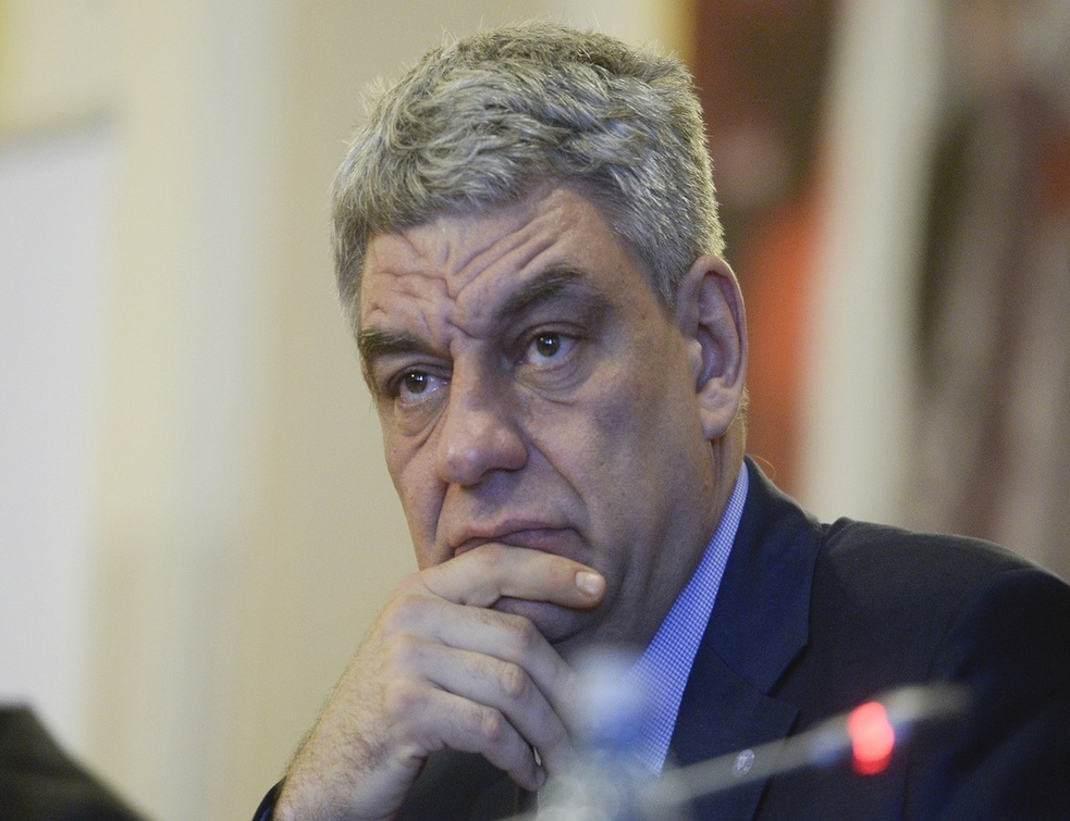 Reacția Premierul Mihai Tudose, despre ”războiul” dintre edituri pentru editarea unui manual
