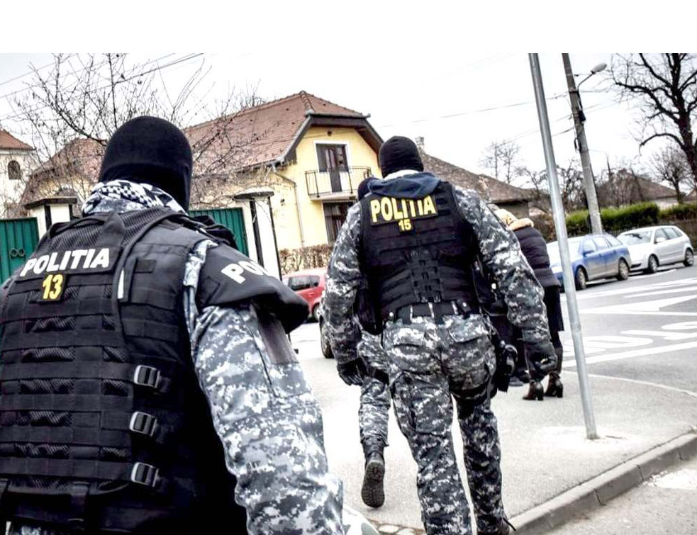 Percheziții pentru destructurarea unor grupări de criminalitate organizată