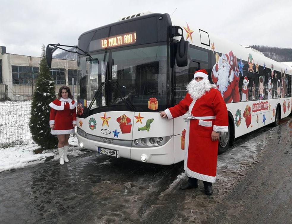 Autobuzul lui Moș Crăciun va circula și între sărbători