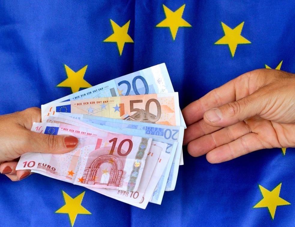 FONDURI – România a cheltuit doar 2% din banii europeni