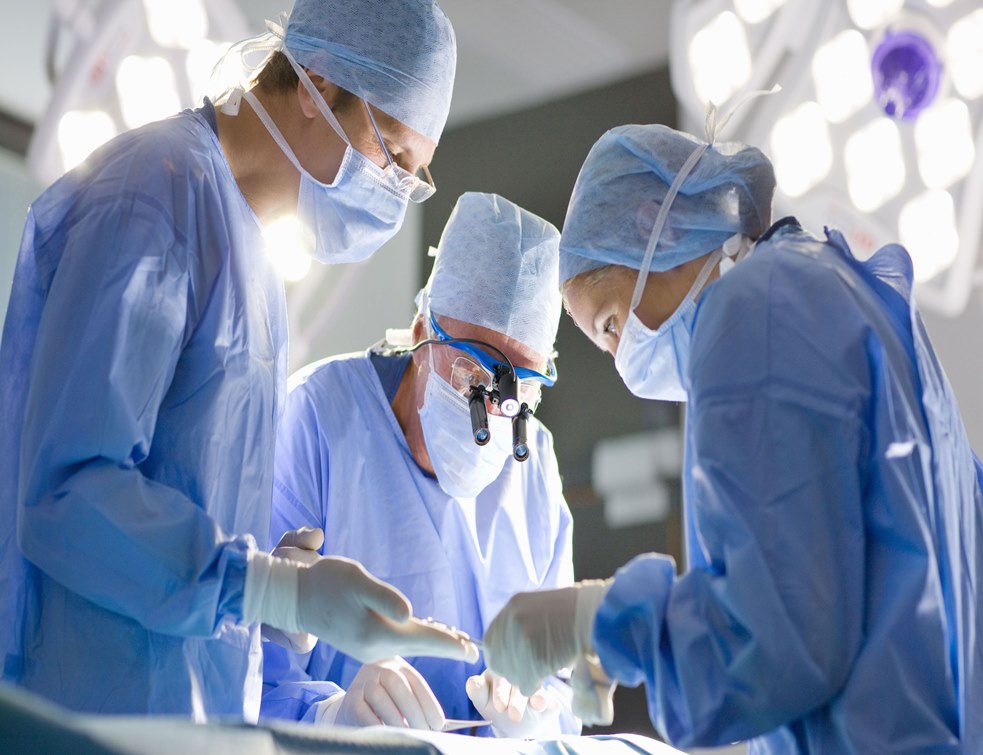 SĂNĂTATE – Peste 15.000 de medici români lucrează în străinătate