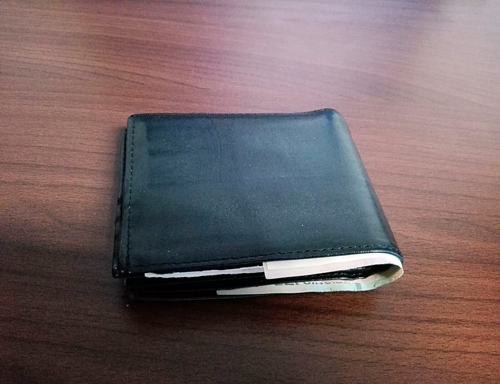 Sfatul polițiștilor: Atenție la persoanele necunoscute care vă bat la ușă!