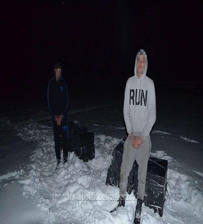 Doi suceveni reținuți la frontiera de nord pentru contrabandă cu țigări