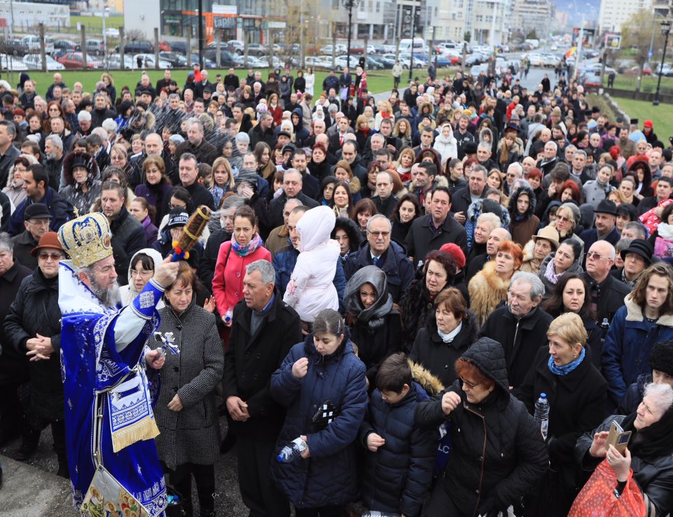 La Catedrala Episcopală „Sfânta Treime” din Baia Mare, sfinţirea Aghiasmei Mari s-a făcut pe esplanadă
