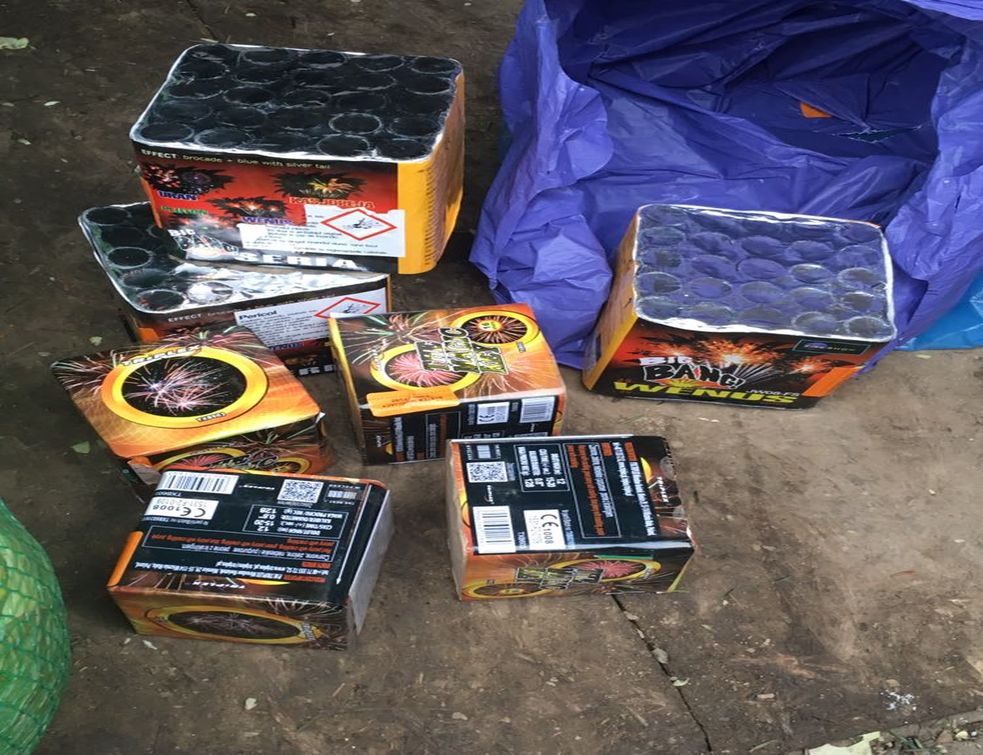 Poliţiştii au prins în flagrant un sighetean care încerca să vândă ilegal artificii