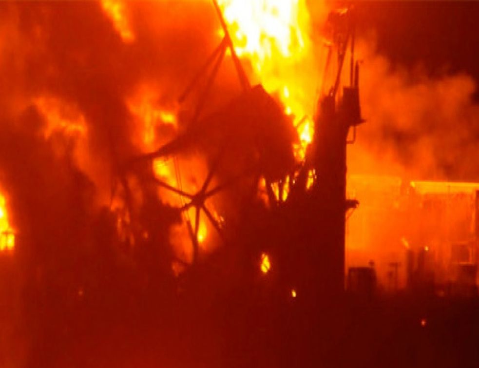 Incendiul de la sonda din Satu Mare a fost stins. Pompierii s-au luptat 22 de zile cu focul