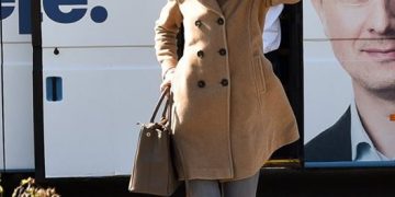 Ciocoii noi. Solicitarea halucinantă a unui proaspăt europarlamentar din opoziție pentru Viorica Dăncilă