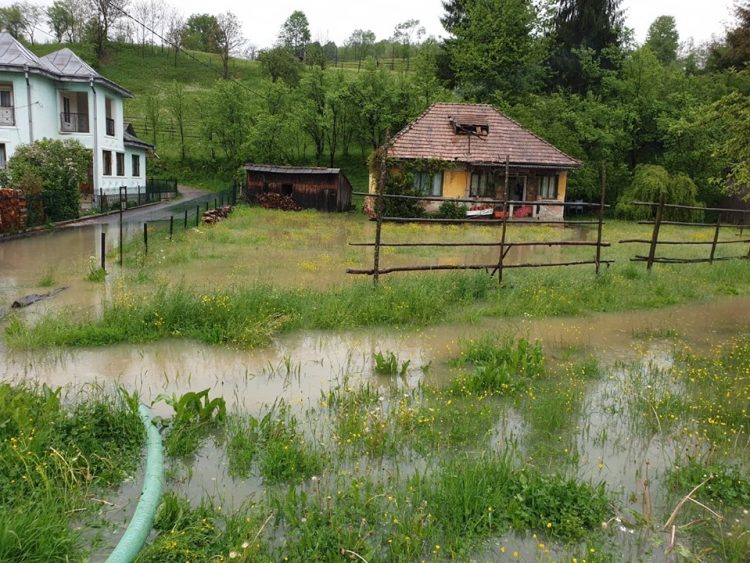 Maramureşul rămâne sub ameninţarea inundaţiilor. Cum se prezintă situaţia