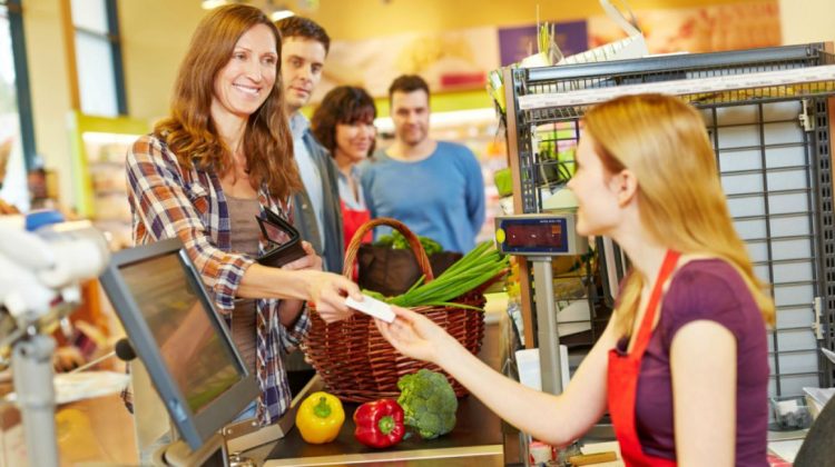 Gest INCREDIBIL într-un supermarket din Baia Mare: „Eram la casă…”