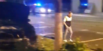 Accident în Negrești. Două mașini au fost făcute praf