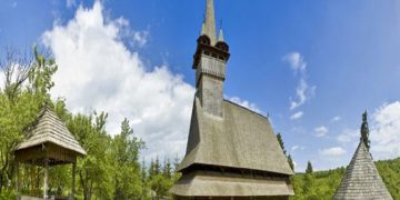 Biserica de lemn maramureşeană – simbol arhitectural perpetuu, conferinţă găzduită de Biblioteca Judeţeană