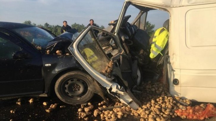 Accident cumplit! Tânără ucisă de cartofii pe care-i transporta în mașină