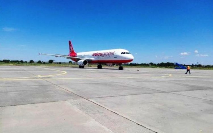 Avion cu motor, ia-mă și pe mine-n zbor