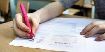 Evaluarea Națională continuă cu proba la Matematică