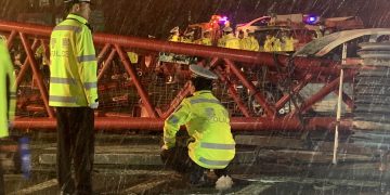 VREME – Cel puţin 61 de persoane au murit în urma inundaţiilor