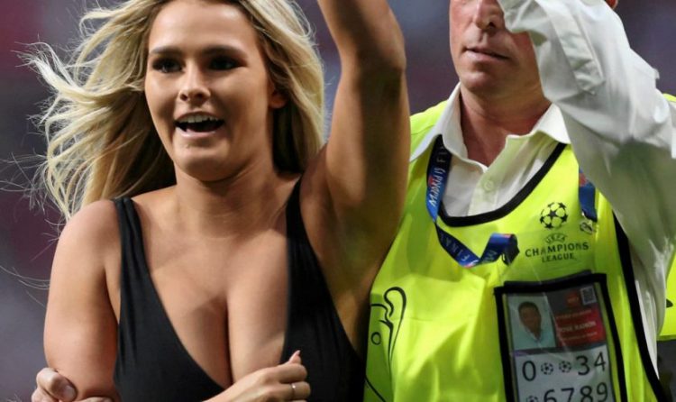 FOTBAL – Kinsey Wolanski a fost amendată de UEFA cu 15.000 euro