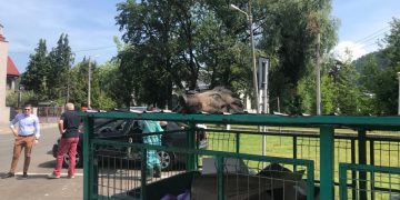 Descoperire șocantă pe Valea Roșie: două cadavre în tomberon! – FOTO