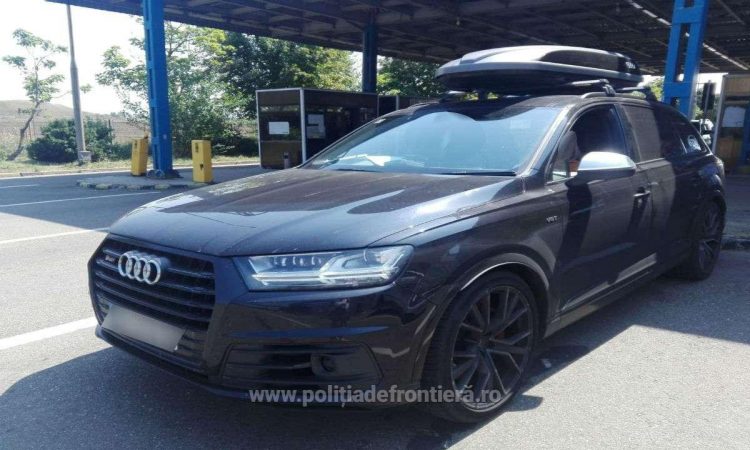 Autoturism, în valoare de 400.000 de lei, semnalat furat din Marea Britanie, depistat la controlul de frontieră