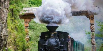 Mocăniţa, Cimitirul Vesel şi bisericile din patrimoniul UNESCO, preferatele turiştilor vara