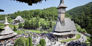 Un colţ de RAI autentic. Mănăstirea Bârsana, DAR de la Dumnezeu pentru maramureşeni