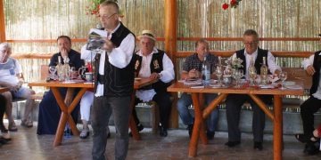 Poetul jandarm Vasile Bele şi-a lansat la Chiuzbaia volumul de poeme