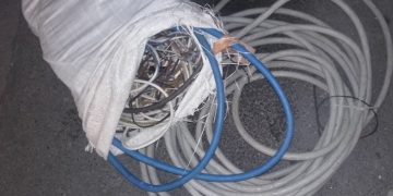 Tânăr băimărean, prins imediat după ce a furat cabluri electrice