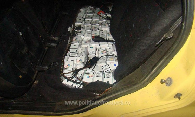 Peste 19.000 pachete cu țigări, confiscate la frontiera de nord