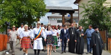 Participanții la ”Drumul catedralelor de lemn din Maramureș” au ajuns în weekend la Bârsana