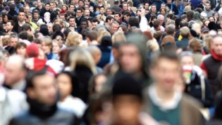 Cât de mult a scăzut populaţia României în ultimul an. Suntem tot mai puţini şi mai bătrâni