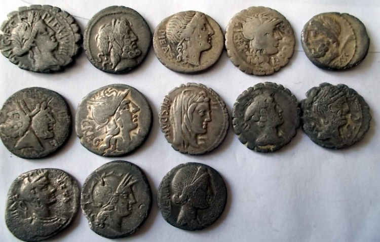 Monede de aur în valoare de peste 2 milioane de dolari, furate în urma unui jaf armat la monetăria naţională a Mexicului