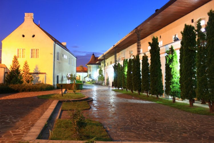 Programul Muzeului Judeţean de Istorie si Arheologie Maramureş de praznicul Adormirii Maicii Domnului