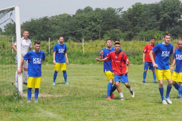 FOTBAL: O echipă din România nu s-a prezentat la meci fiindcă toţi jucătorii au fost la o nuntă