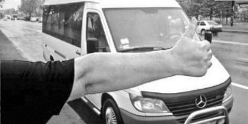 Mihai Fifor a dispus verificarea transportatorilor ilegali de persoane din toată ţara