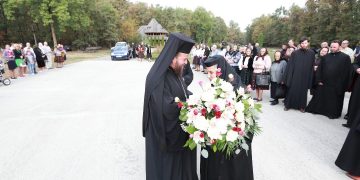 Maica stareţă Agnia Ciuban de la Mănăstirea Săpânţa Peri, distinsă cu Medalia Omagială „Justinian Arhiepiscopul”