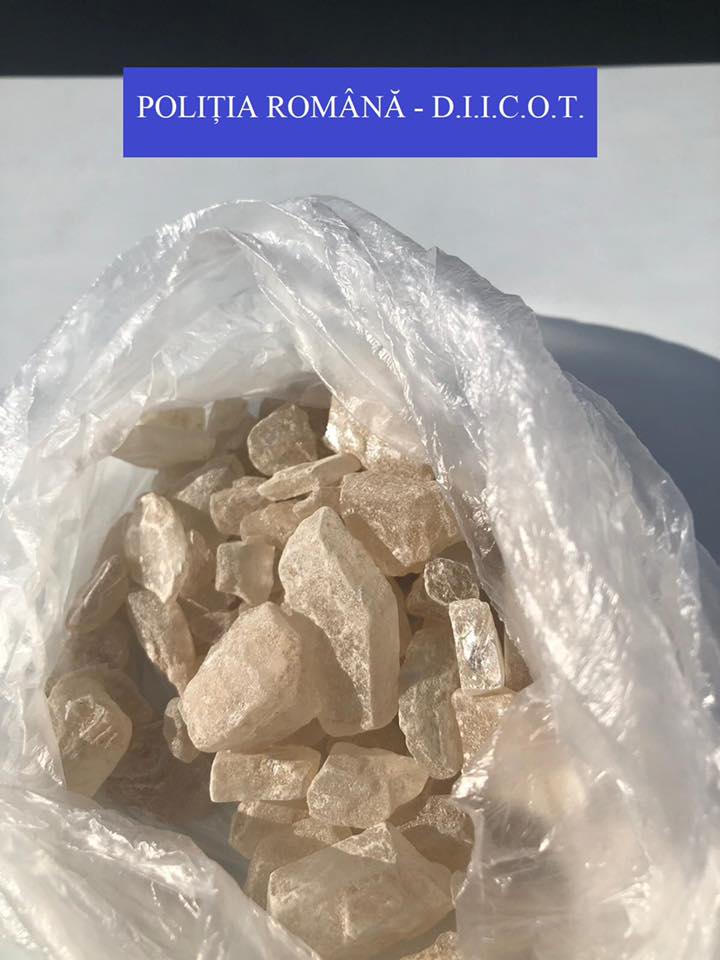 Băimărean prins în flagrant în timp ce vindea droguri de mare risc în Satu Mare