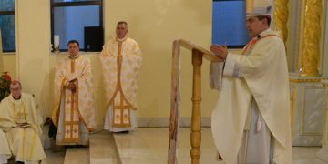 Nunțiul Apostolic la Baia Mare: „Să încredințăm acum mijlocirii materne a Sfintei Fecioare lucrările din aceste zile ale Conferinței Episcopale”