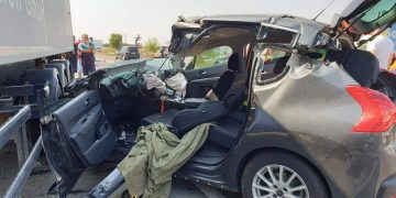 Două victime, după un impact violent între un TIR și o mașină la Botiz