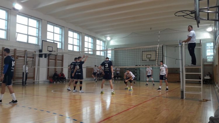 VOLEI – Știința pierde primul meci de la Cupa Explorări