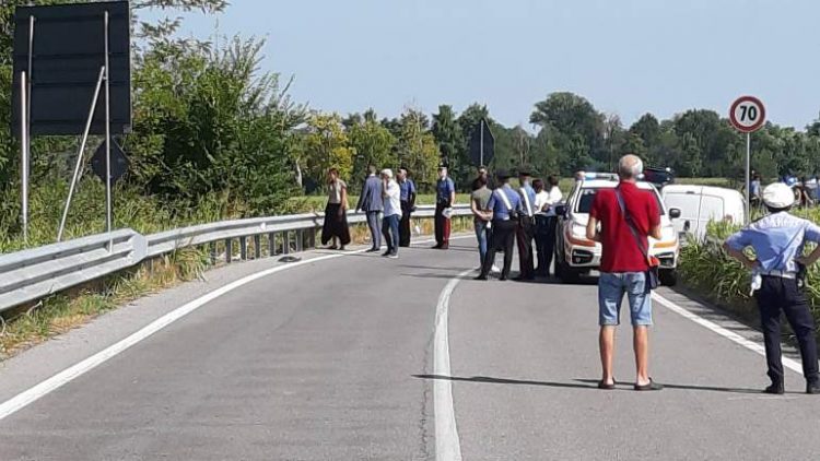 Un adolescent român dat dispărut de două zile în Italia, găsit mort pe marginea drumului