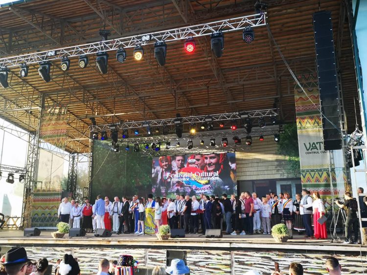Delegație din Maramureș prezentă la ”Festivalul Cultural al Românilor de Pretutindeni” din Strășeni – foto