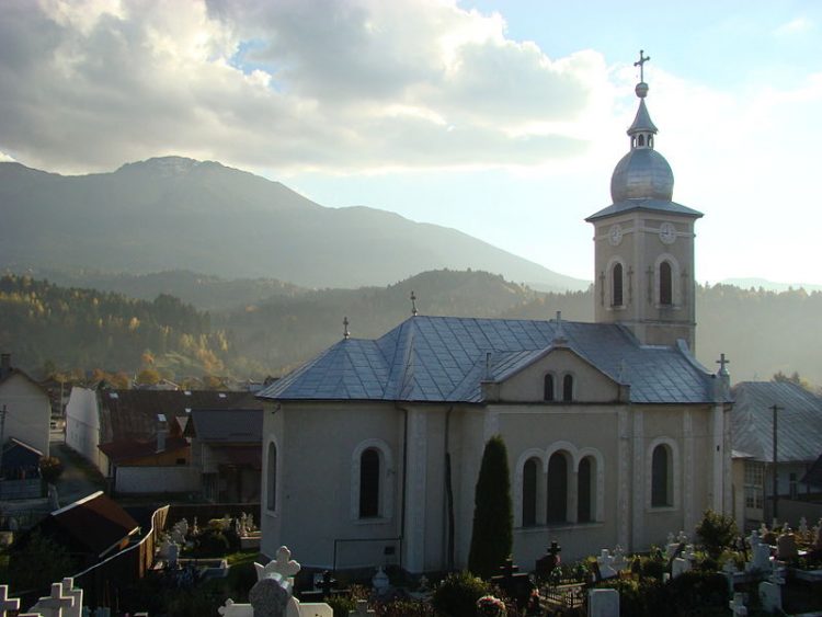 Sărbătoare la Borşa. Târnosirea Bisericii „Sfinții Împărați Constantin și Elena”