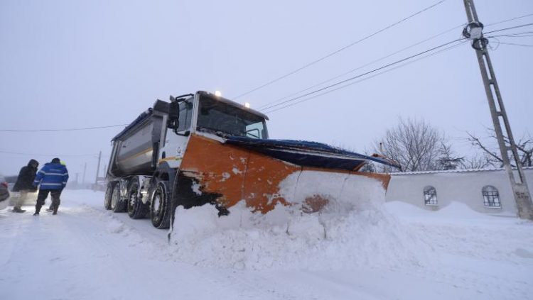Iarna bate la ușă. Administratorii Drumurilor Naționale susțin că sunt pregătiți