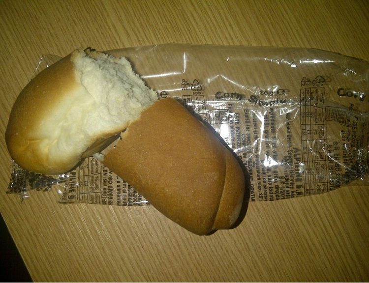 Explicaţii: produsele de panificație distribuite prin programul ”Cornul și laptele” sunt conforme în Maramureș