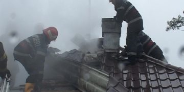 137 de victime în incendii la locuinţe în primele nouă luni ale anului. Măsuri de prevenire a incendiilor