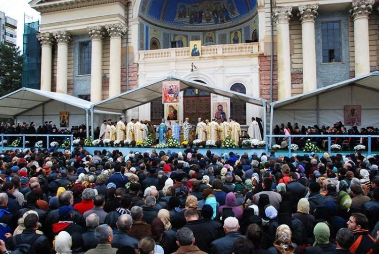 Pregătiri pentru Praznicul Sfintei Cuvioase Parascheva. Programul sărbătorii din perioada 11-15 octombrie