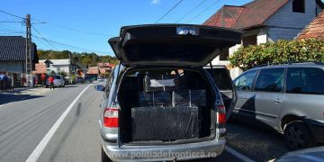 Urmărire în trafic la Remeţi, pentru prinderea unui ucrainean implicat în contrabanda cu ţigări