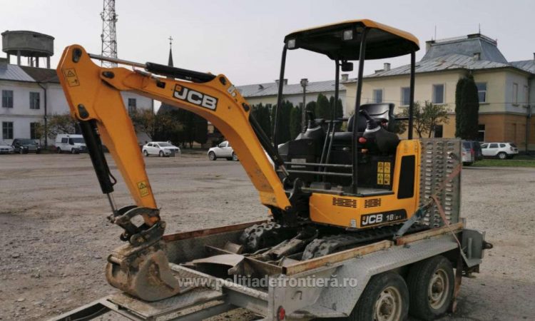 Tată şi fiu din Maramureş cercetaţi pentru utilaje furate din Italia