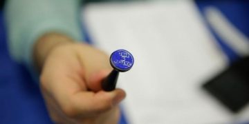 Cum reacţionează vedetele după ce Iohannis a refuzat dezbaterea cu Dăncilă