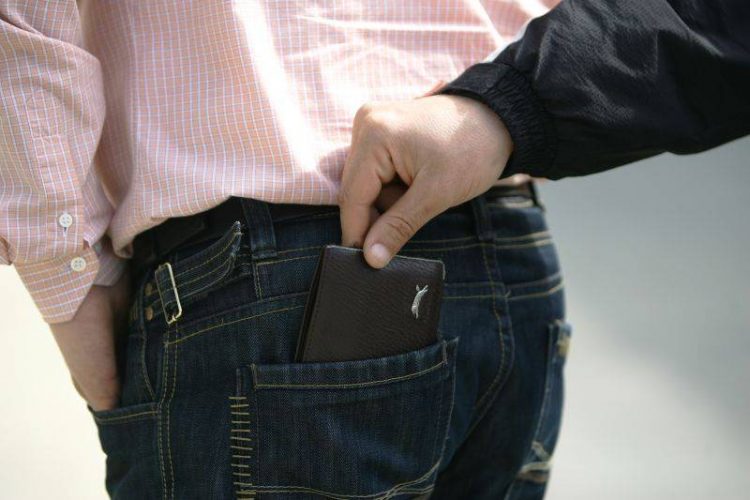 Furt soluţionat cu operativitate de poliţişti