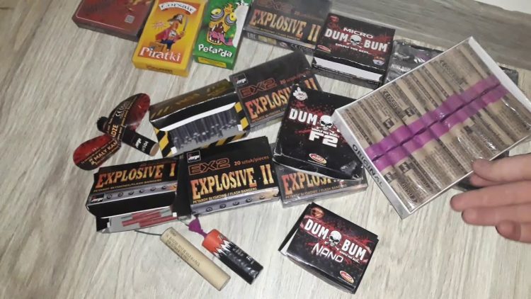 FOC DE ARTIFICII: petardele vă pot pune în pericol şi sănătatea şi libertatea!